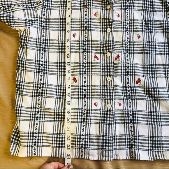 Casey & Max Vintage Embroidered Button Up - Picture 8 of 8